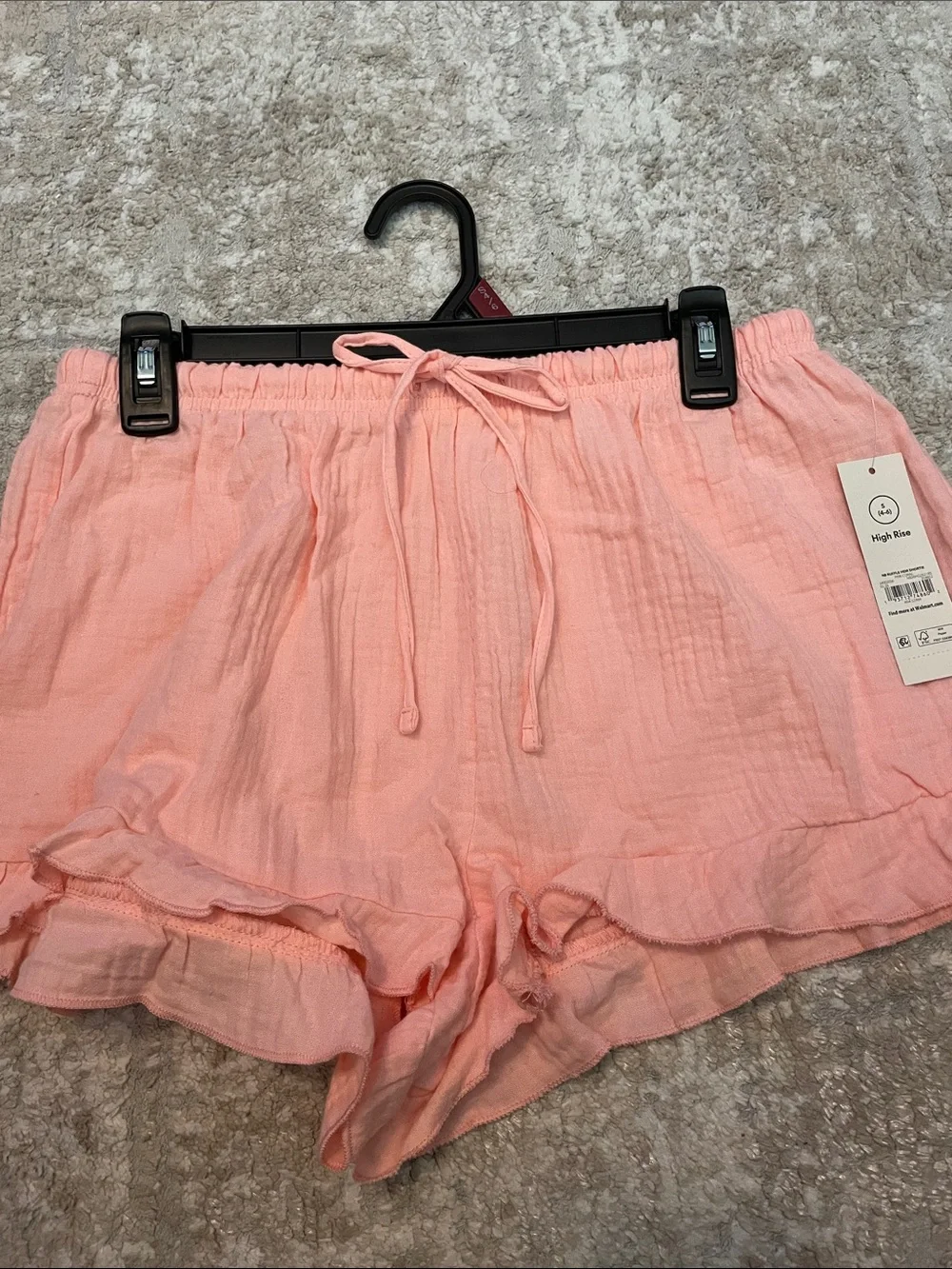 No Boundaries Light Pink Coral Ruffle high rise Shorts size S-NWT